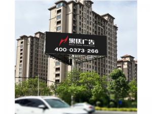 新乡南进出市口新飞大道与107交汇
